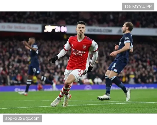 加纳乔与马丁内利：同为冲击型边锋，为何发展轨迹迥异？