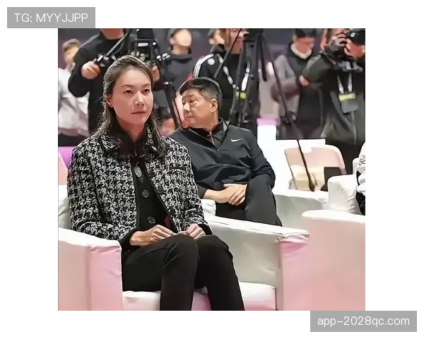 谢杏芳随手一晒就是富豪生活课，我的日常被打了好几个回合